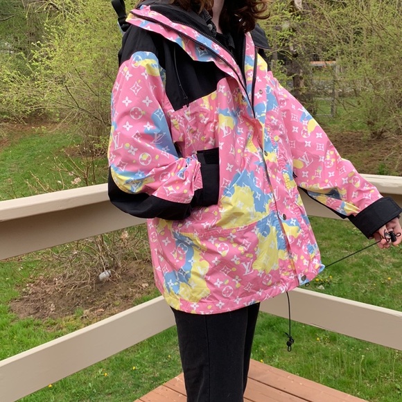 📌 NWOT Bravest Studios LV Monogram Cotton Candy Pink Parka - Picture 8 of 11